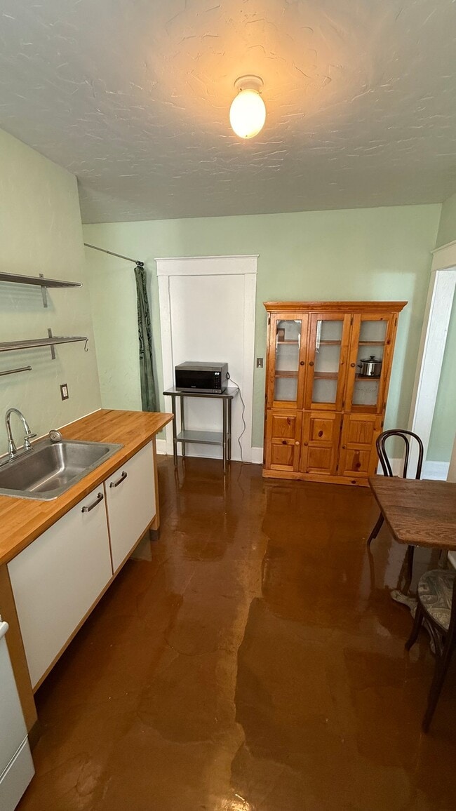 Photo - 552 3rd Ave S Unidad 1
