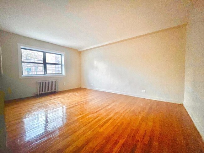 Building Photo - 1 bedroom in New York NY 10469 Unit 1A Rental