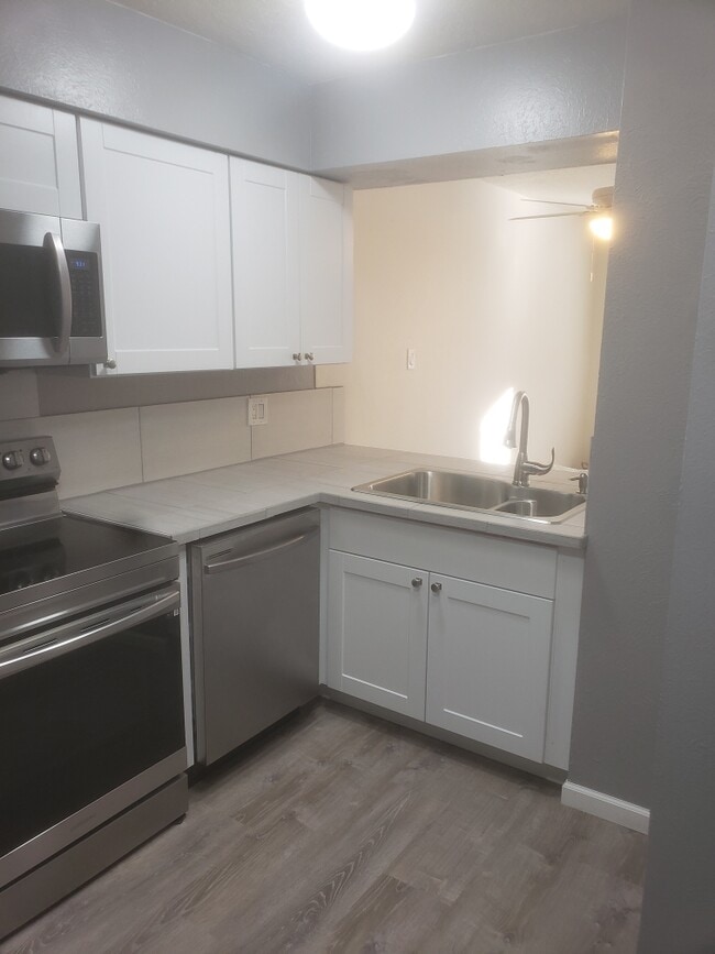 Photo - 12220 Menaul Blvd NE Unit c