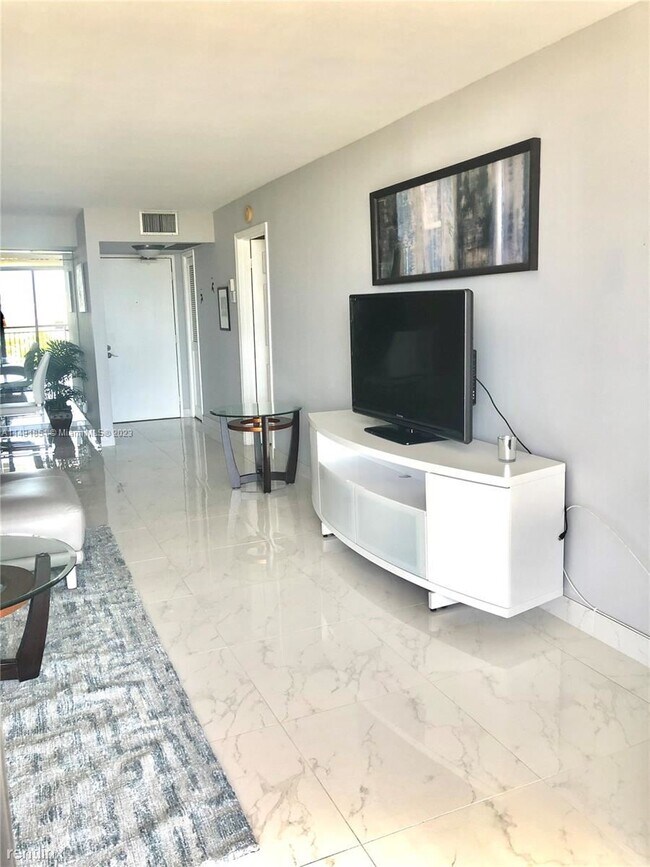 Photo - 2 br, 2 bath Condo - 3031 N Ocean Blvd Apt... Unit Apt 704