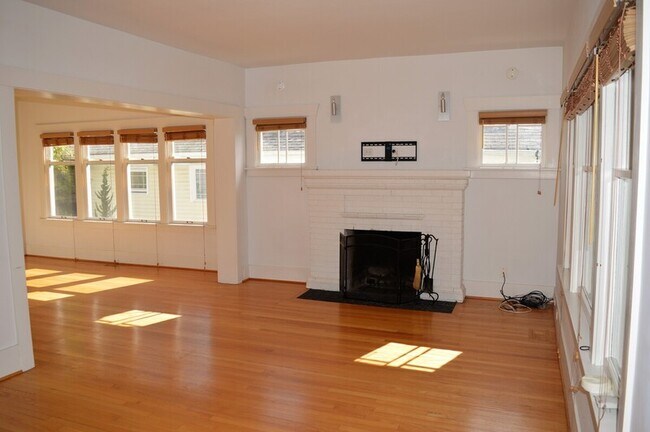 Photo - 1014 N 48th St