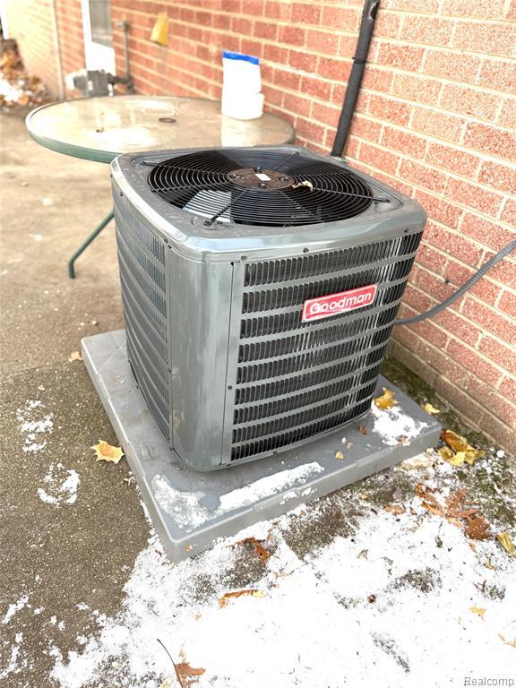 Photo - 1177 Connie Ave