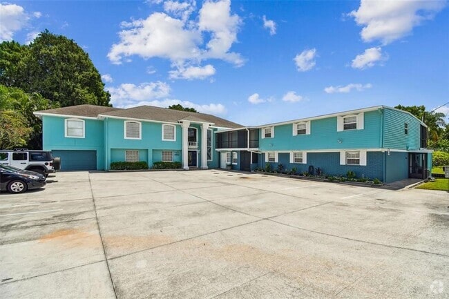 Building Photo - 2802 W Lake Eloise Dr Rental