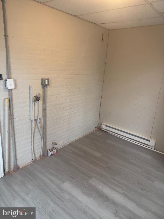 Photo - 518 Chain St