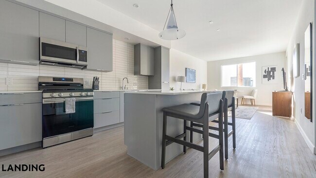 9235 W Russell Rd Unit 210