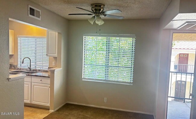 Photo - 2554 Olive Dr Unit Apt 92