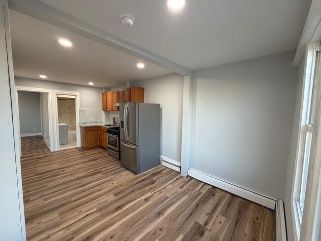 Photo - 51 Columbia Ave Unit Apartment 2