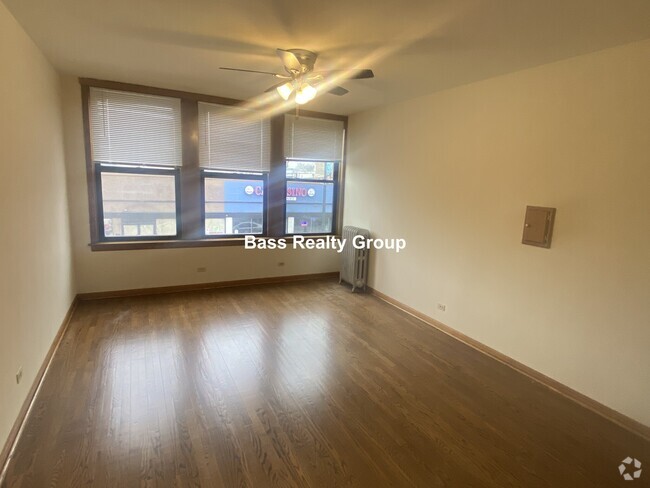 Building Photo - 4806 N Kedzie Ave Unit 105 Rental