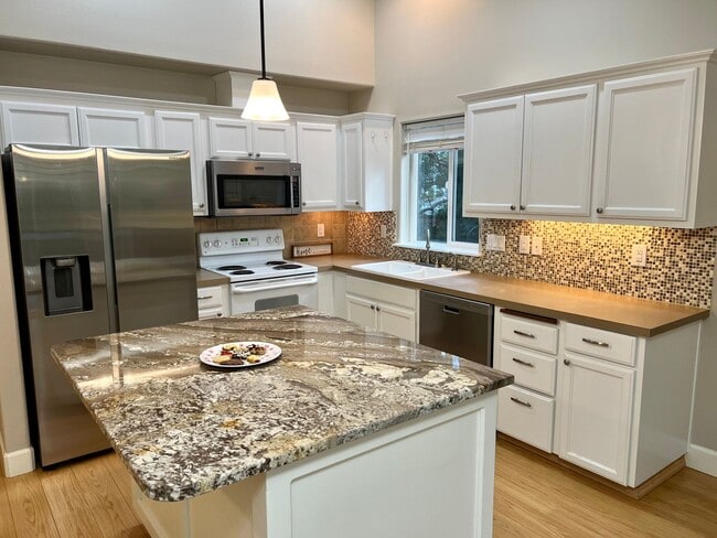 Photo - Great South Salem Location, Single-Level Home!