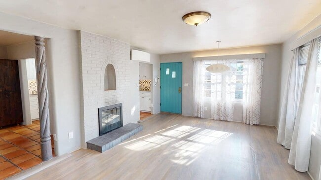 Photo - 901 Galisteo St