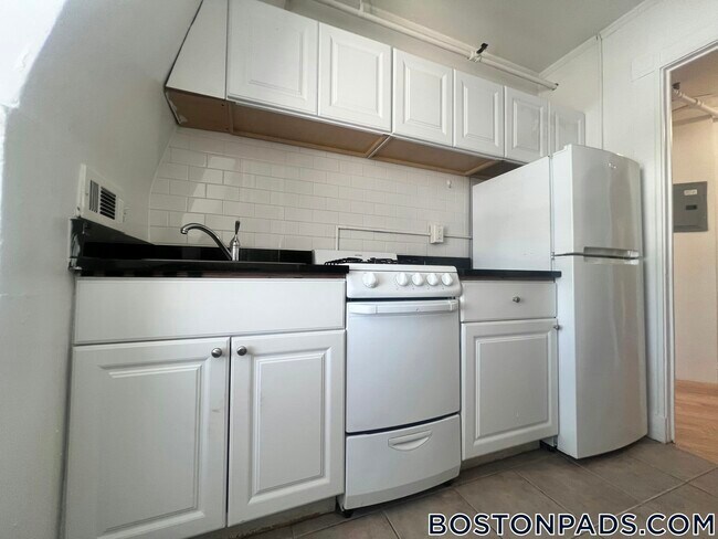 Photo - 91 Westland Ave Unidad 820