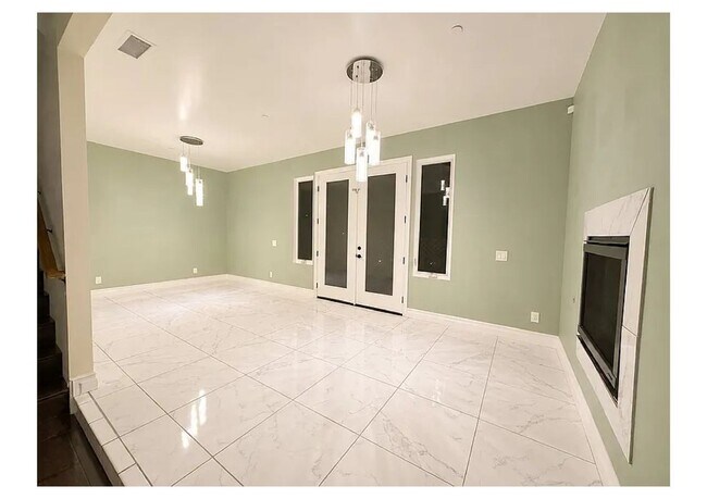 Photo - 19462 Harding Ln