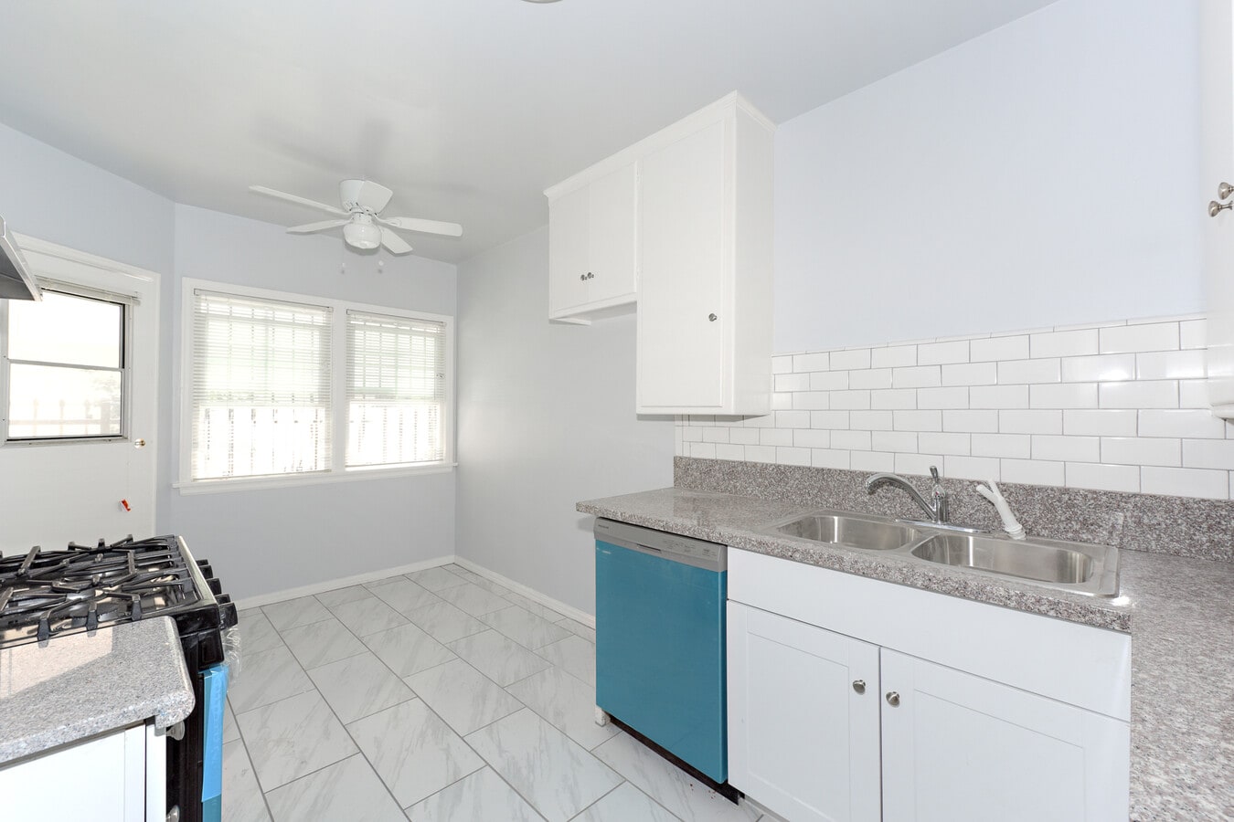 Photo - 4312 Price St Casa