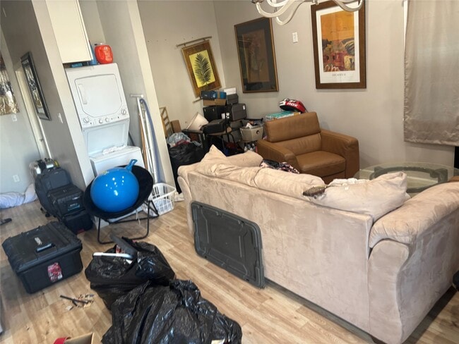 Building Photo - 3021 Gray St