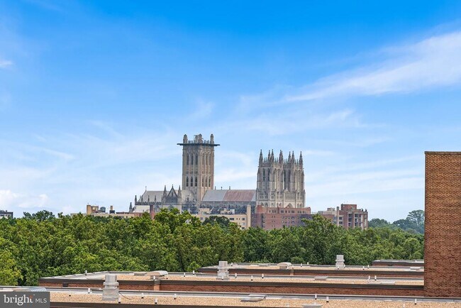 Photo - 4301 Massachusetts Ave NW Unidad 6006