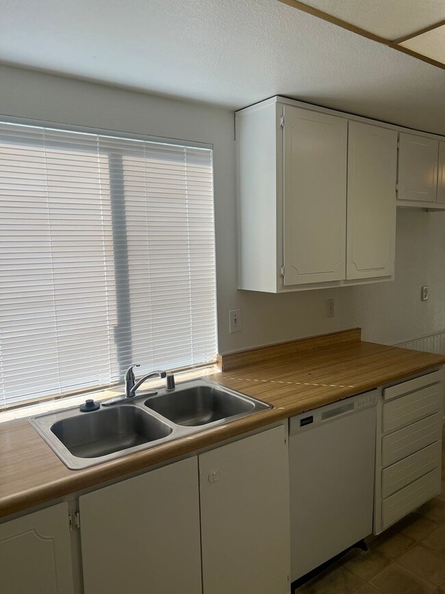 Photo - NICE 3 BEDROOM HOME IN CITRUS HEIGHTS!