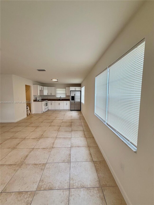 Photo - 4073 SW 52nd St Unit 1-2
