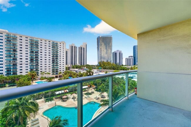 Photo - 19380 Collins Ave Unit 608