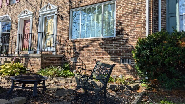 Photo - 138 Parkside Dr