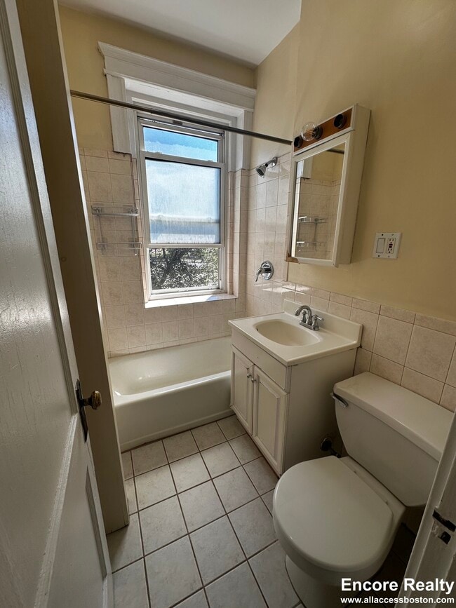 Photo - 1637 Commonwealth Ave Unit 7