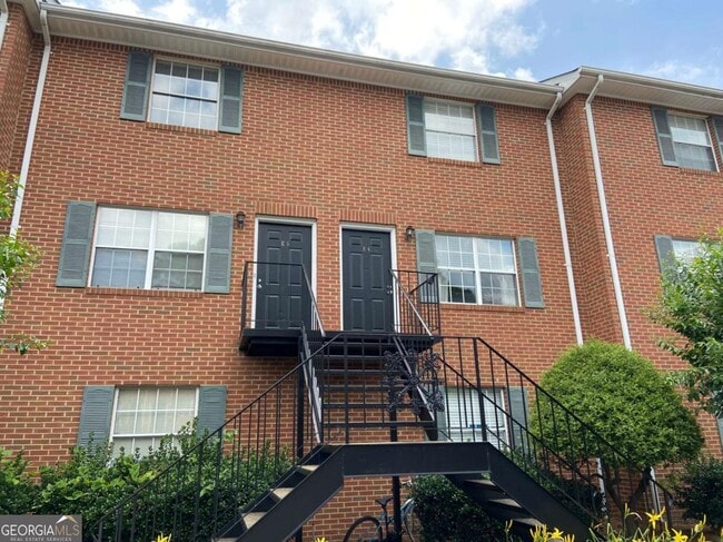 Building Photo - 2165 S Milledge Ave Unit E6
