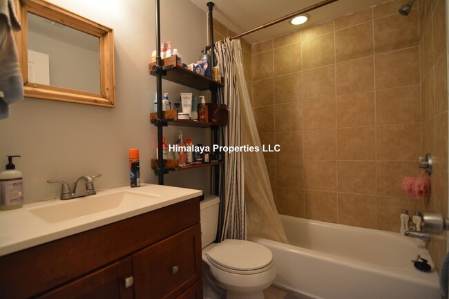 Photo - 222 Calumet St Apartment Unit 2