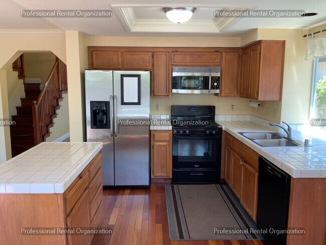 Beautiful Eastside 4 Bedroom, 3 Full baths in quiet neighborhood