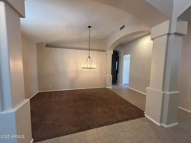 Photo - 2376 W Shannon St