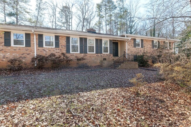 Photo - Spacious 4bd/2.5ba Ranch w/ Two-Car Garage & Large Basement and Screened Porch!