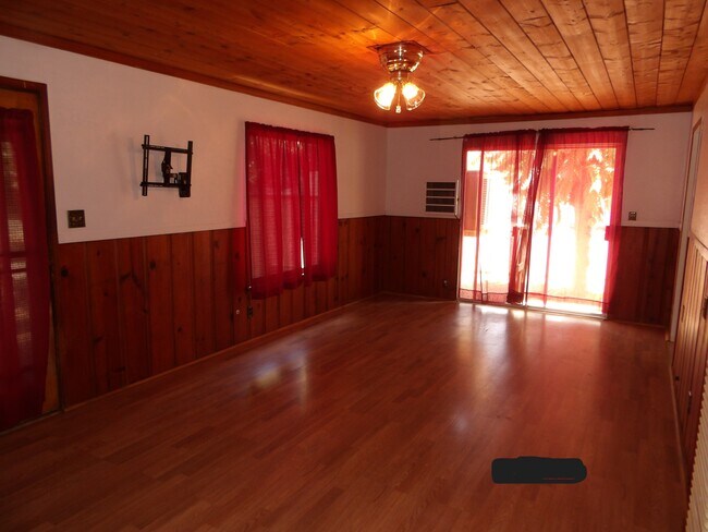 Photo - 18095 Brightman Ave