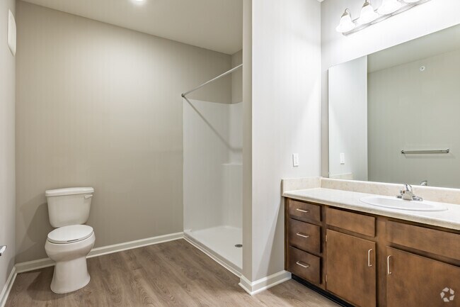 1BR, 1BA - 812SF