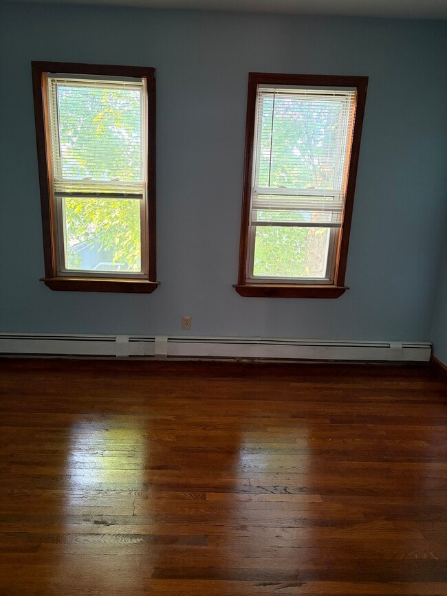 Photo - 187 Glenway St Unit 3 Bedroom