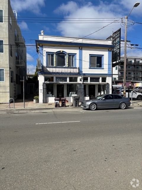 Building Photo - 344 40th St Unit #A Rental