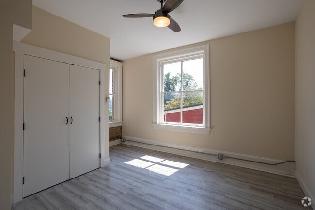 3BR,2BA - Second Bedroom