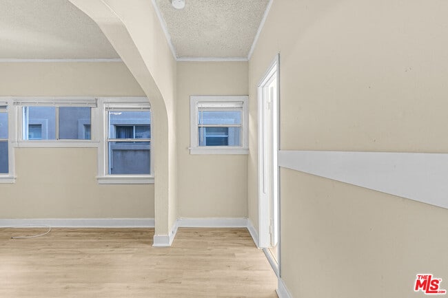 Photo - 3801 1/2 Mont Clair St