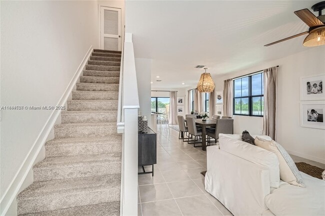 Photo - 409 NW 12th Ave