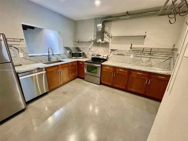 Photo - 9007 SW 62nd Terrace Unidad 5G