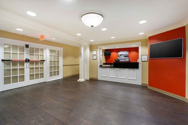 Photo - Furnished Studio-Seattle - Everett - Silve...