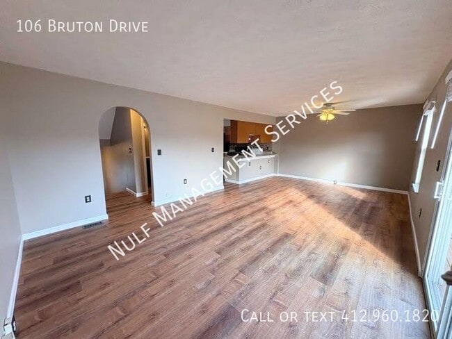 Photo - 106 Bruton Dr