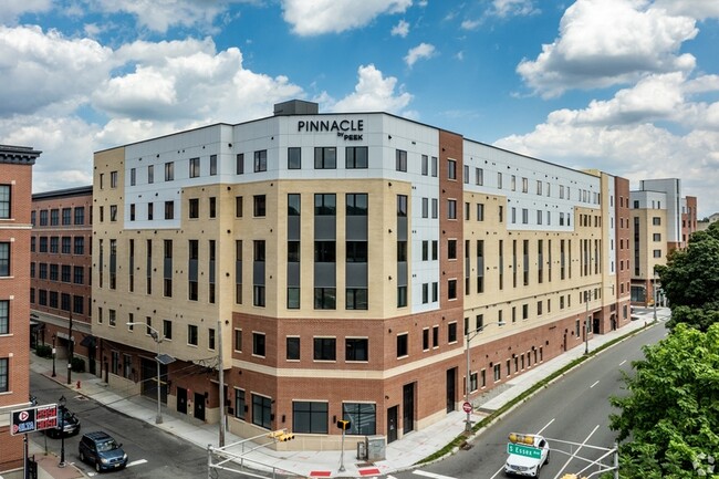 Building Photo - 72 S Essex Ave Rental