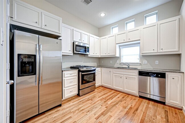 Photo - 2710 Hullsmith Dr Unidad 102