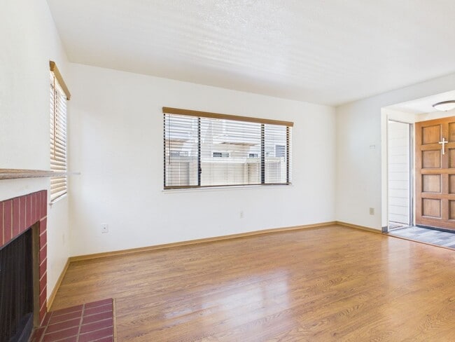 Photo - Sumaya Condo 2 Bed/2 bath with Fireplace. Includes washer and dryer