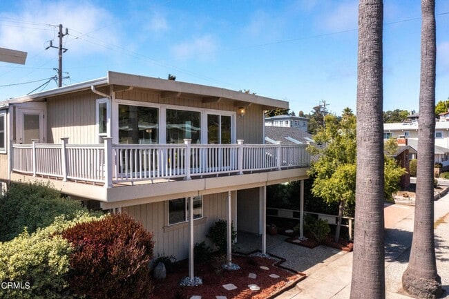 Building Photo - Beautiful 3 bedroom in Rio Del Mar Flats with Ocean Views!