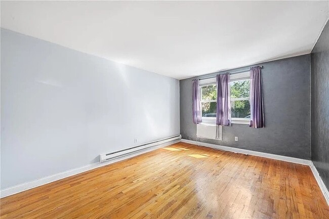187 Seaver Ave