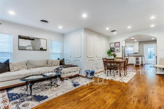 Photo - 3812 Birchman Ave