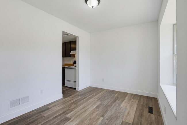 Photo - 8769 Hayshed Ln