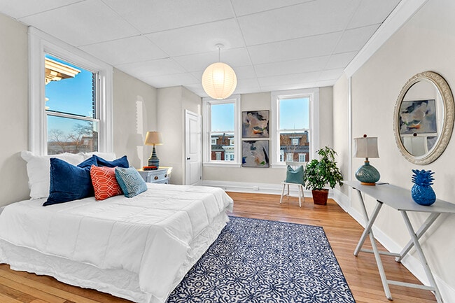 Photo - Woodrow On 30th