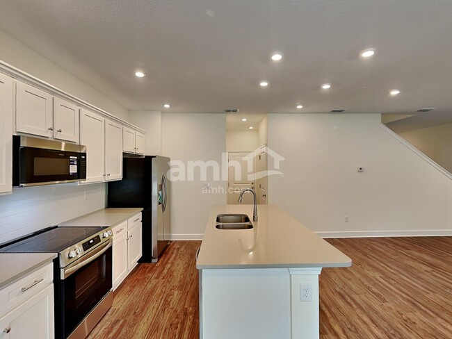 Photo - 8549 Belfort St