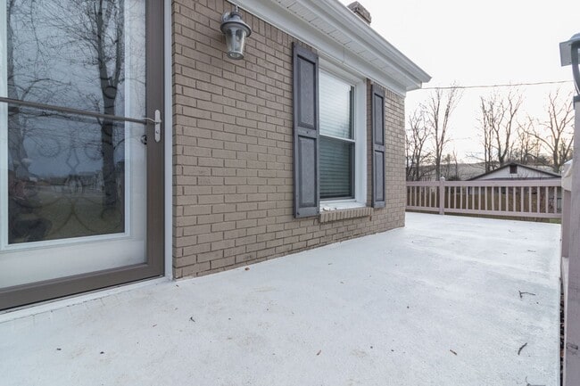 Photo - 2588 Hutcherson Ln