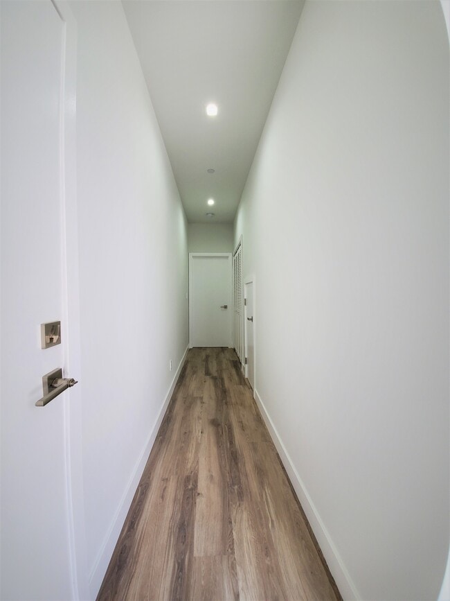 Photo - 2337 S Crenshaw Blvd Unidad 2337